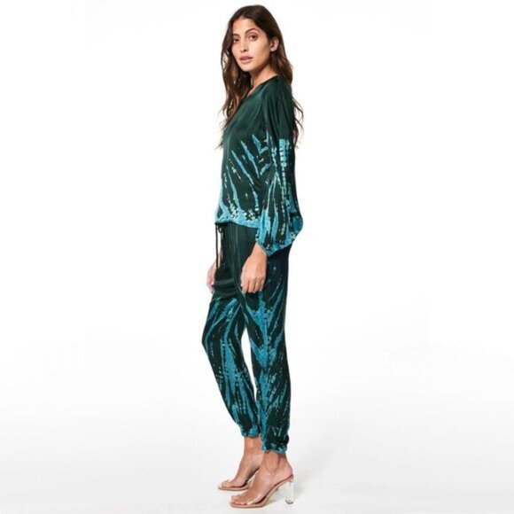 NWT YFB emerald green abstract print silky jogger trackpants - Picture 9 of 15